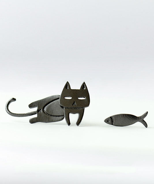 Stylish Cat and Fish Asymmetrical Design Metal Stud Earrings