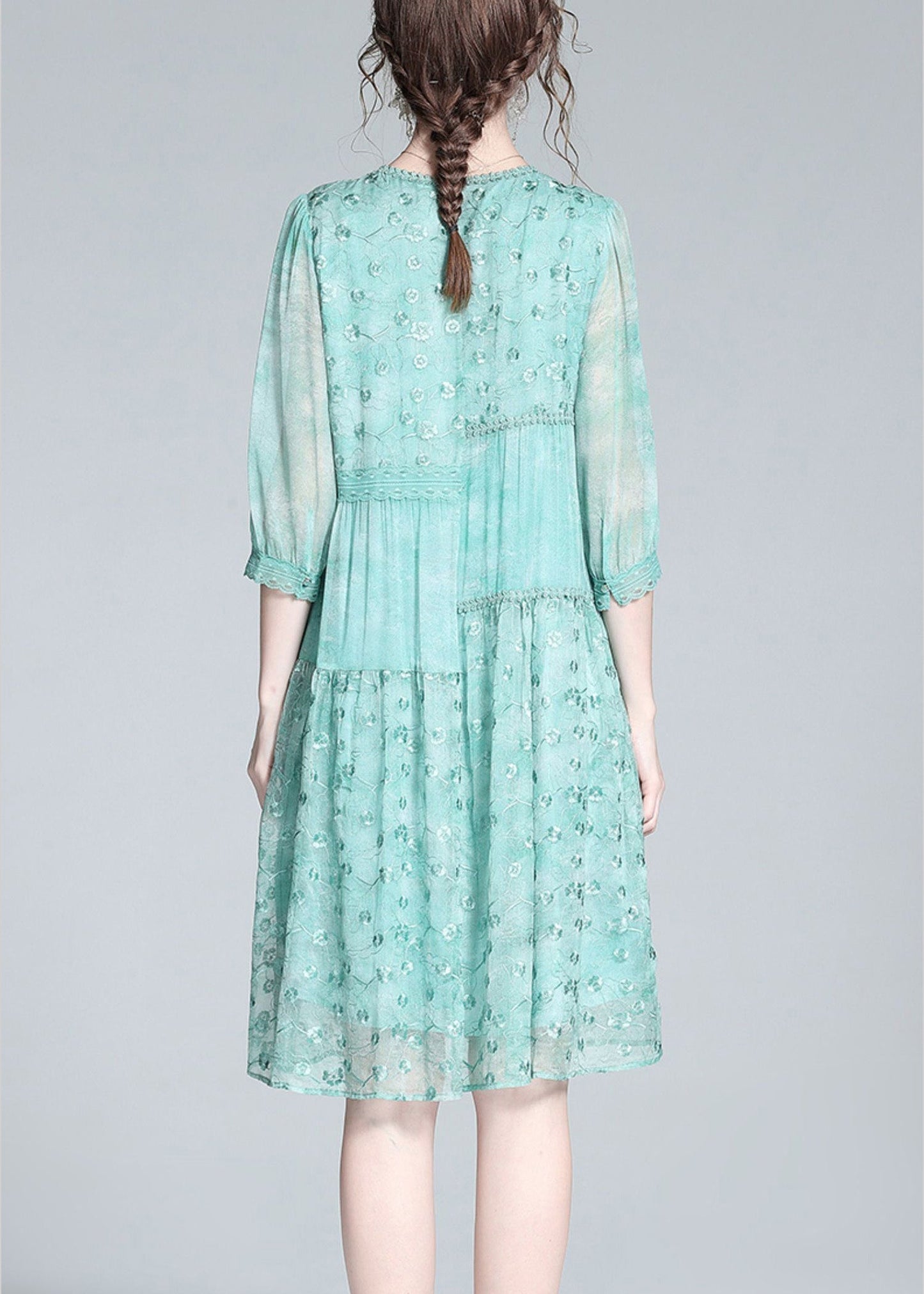 Light Green O-neck Embroideried Button Long Dresses Summer
