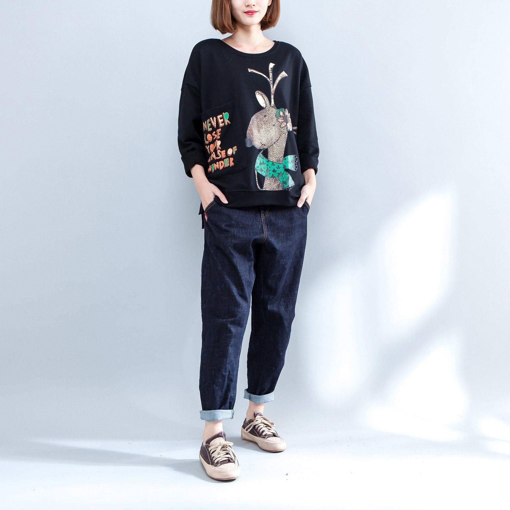2025 black cartoon print fashion cotton tops oversize o neck t shirt side open