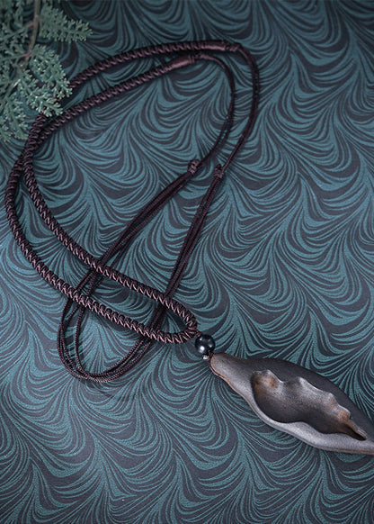 Simple Black Hand Knitting Leaf Pendant Necklace