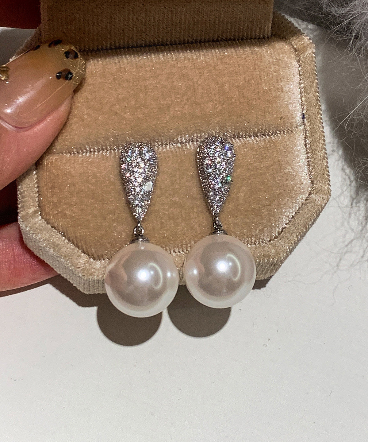 White Pearl Fine Zircon Drop Earrings