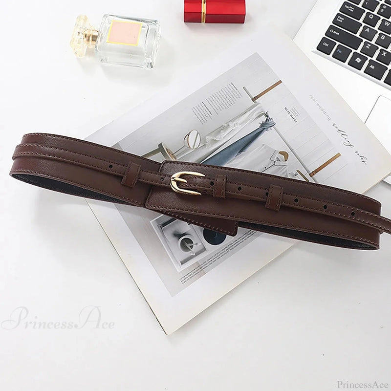 Synonyms: Gothic - Medieval, Leather - Hide, Pin - Peg, Buckle - Clasp Pu Medieval Hide Peg Clasp Belt