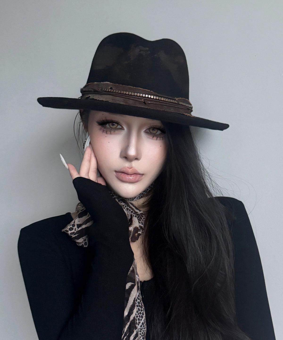 Autumn and Winter Black Feather Woolen Cowboy Hat