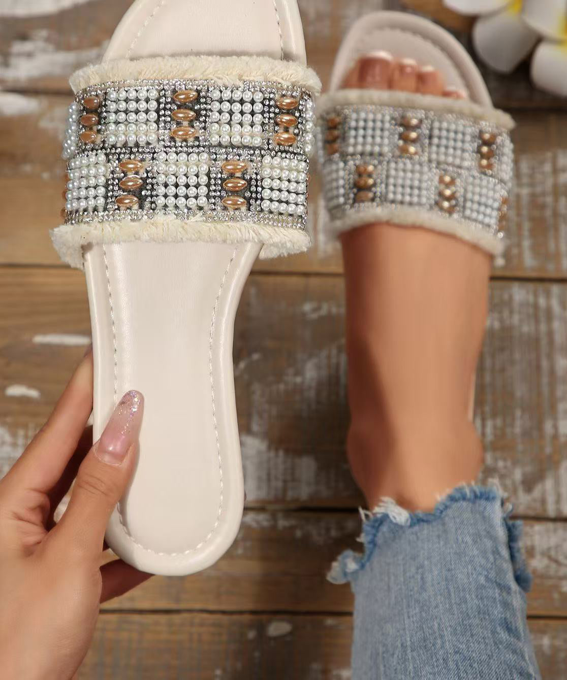 Nail Bead Splicing White Faux Leather Slide Sandals