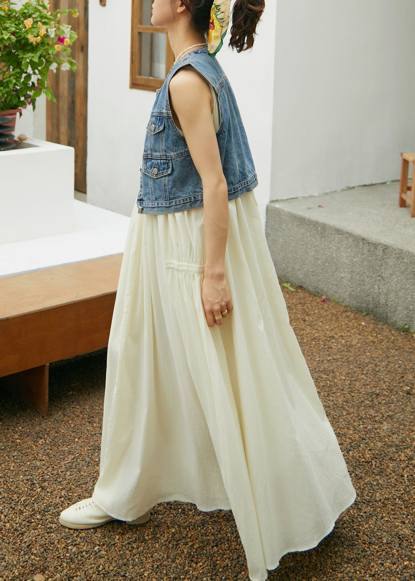 Beige O-neck Wrinkled Cotton Maxi Spaghetti Strap Dress Sleeveless