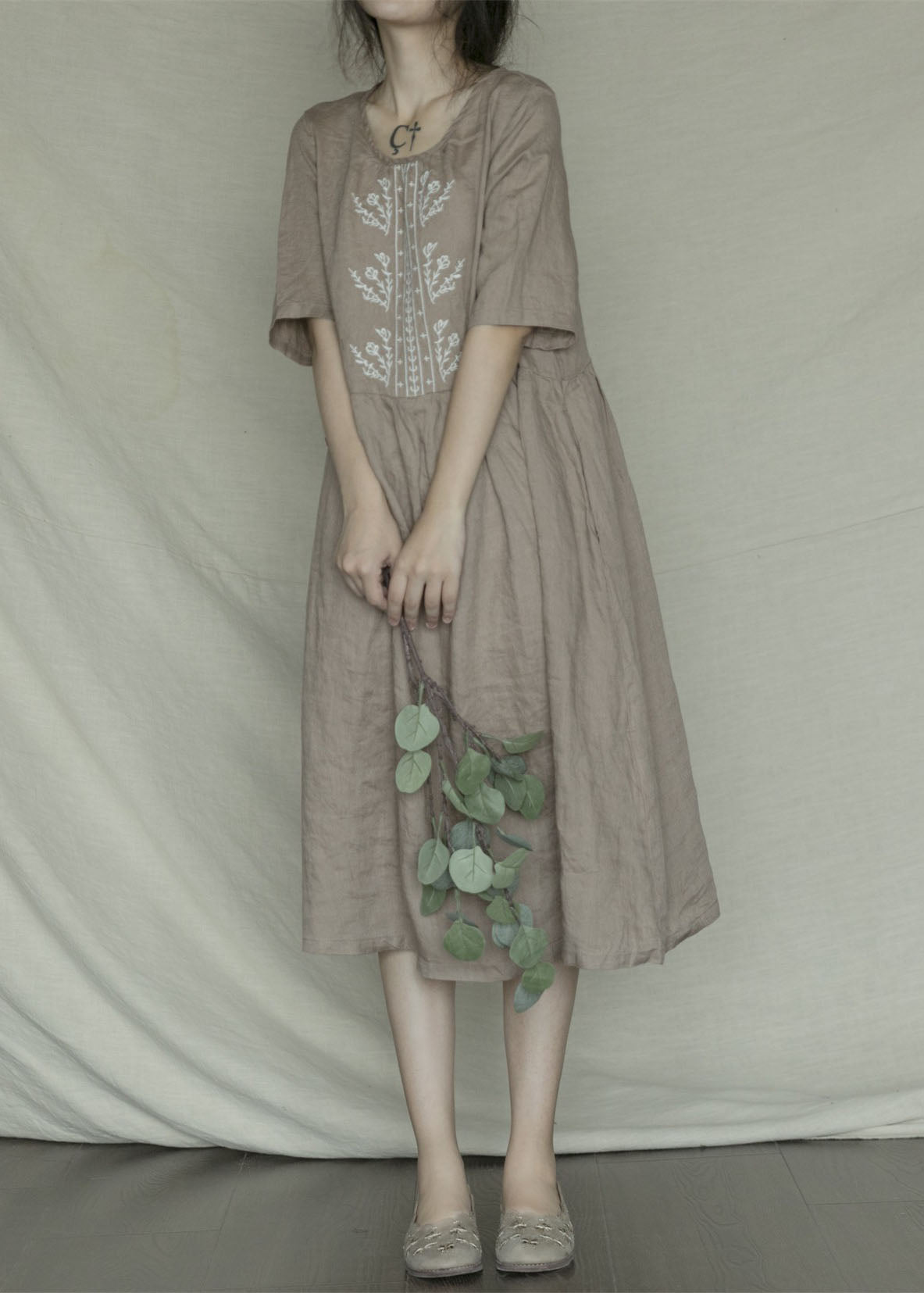Green Embroideried Linen Dress Short Sleeve