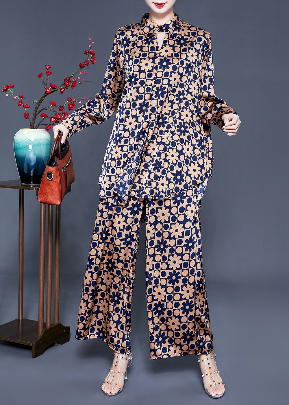 Khaki Stand Collar Print Silk Tops and Pants Two Pieces Set Summer