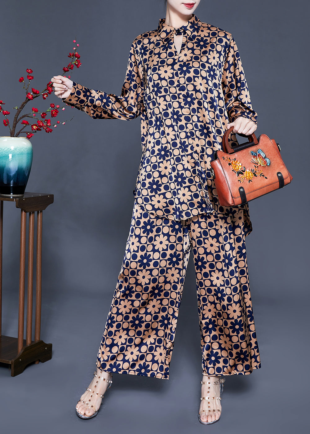Khaki Stand Collar Print Silk Tops and Pants Two Pieces Set Summer