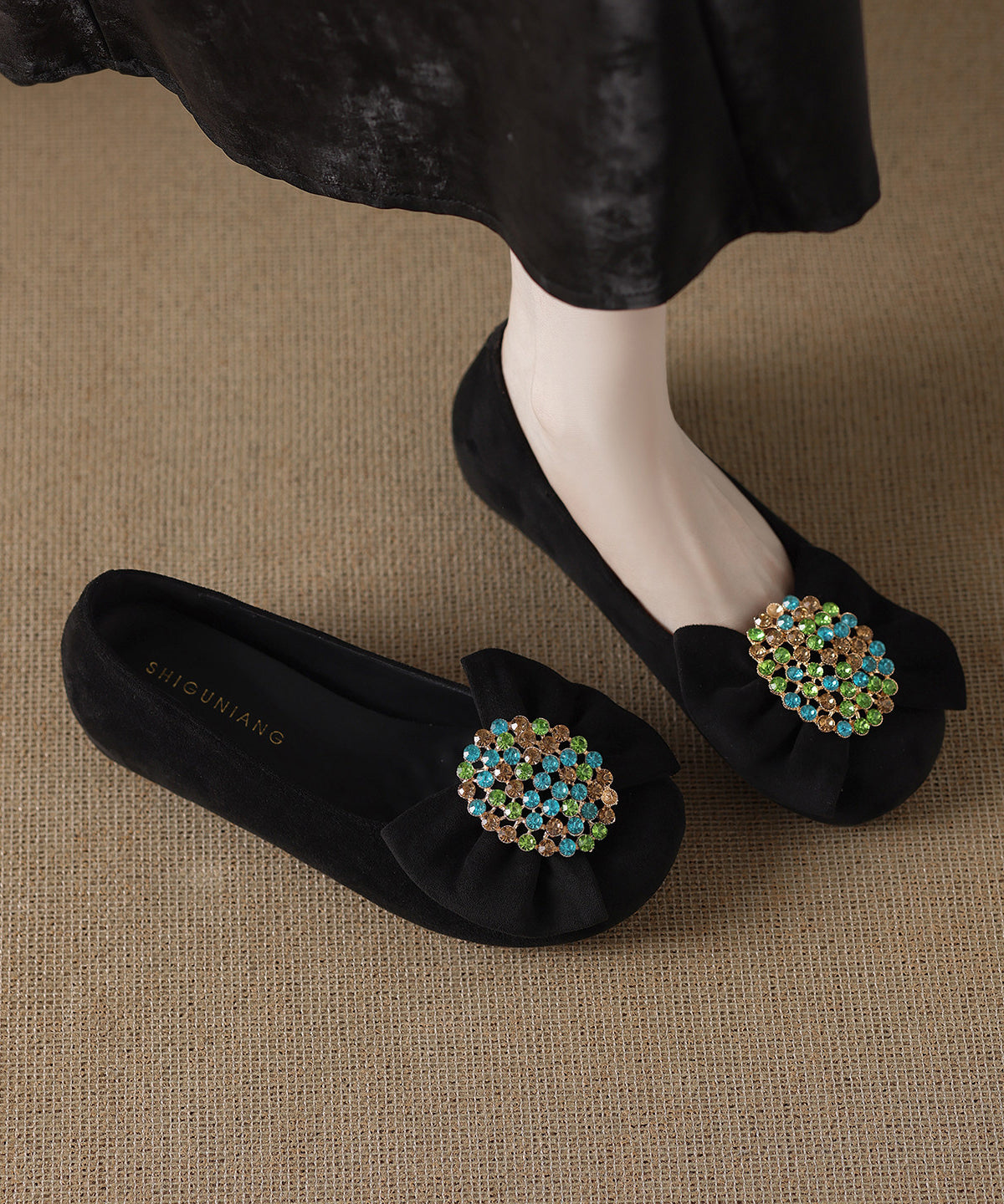 Black Cowhide Leather Flat Shoes for