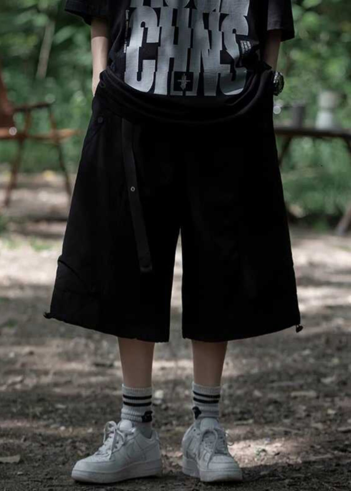 Black Elastic Waist Crop Pants