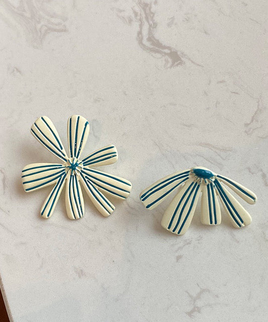 Beige Sterling Silver Asymmetric Stud Earrings Kx1012