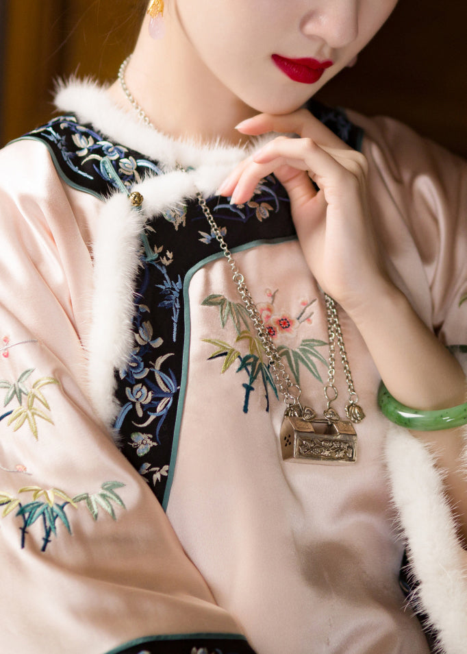O-neck Embroideried Thick Silk Cheongsam Long Sleeve