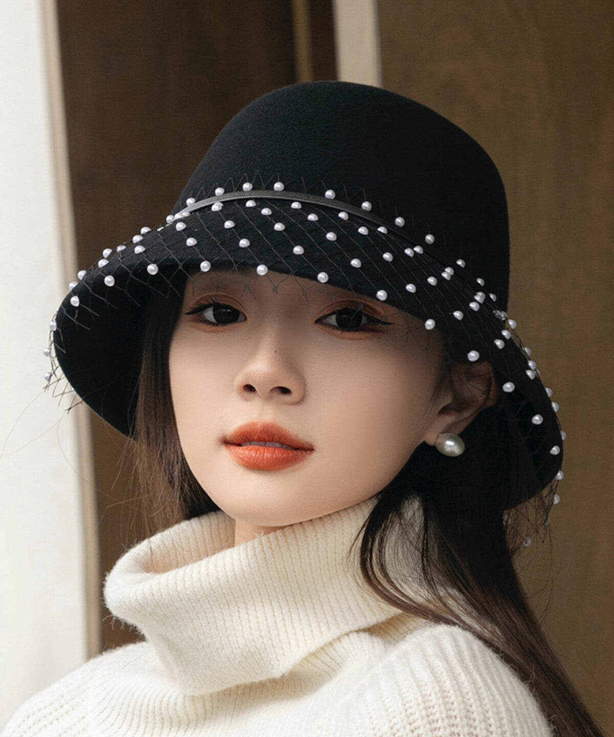 Black Tulle Nail Bead Woolen Bucket Hat