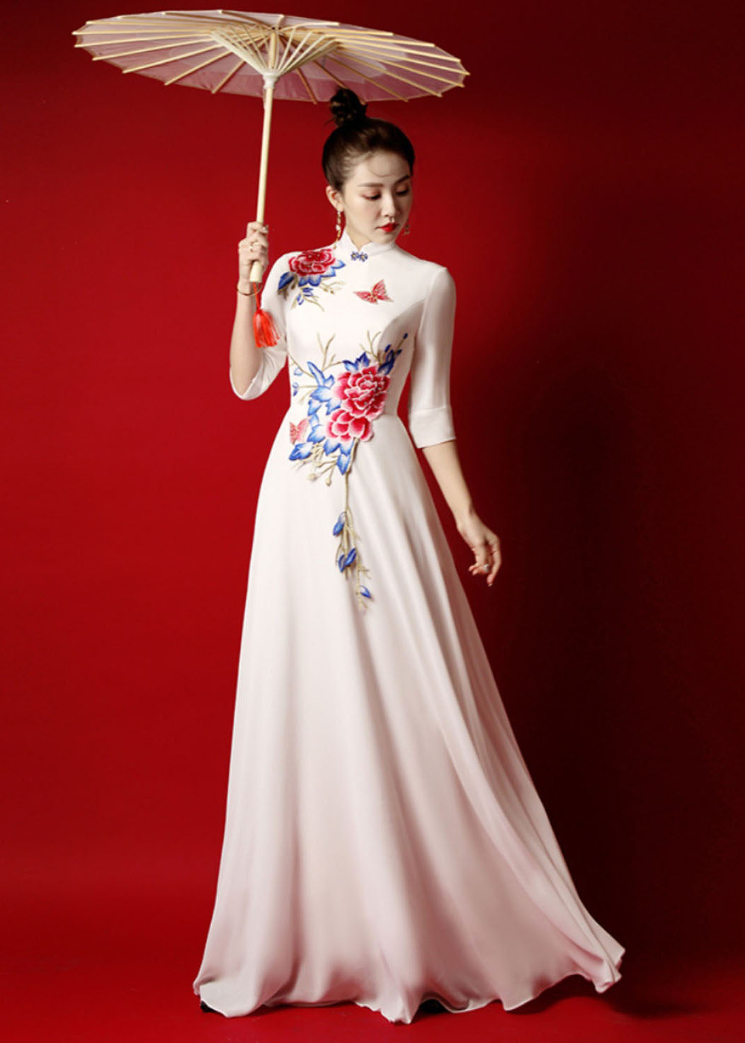 White Stand Collar Embroidered Chiffon Long Dress Bracelet Sleeve