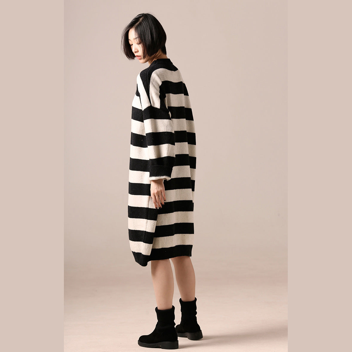 Black White Woolen Coats Medium Length Coat Side Open O Neck Spring Woolen Outwear