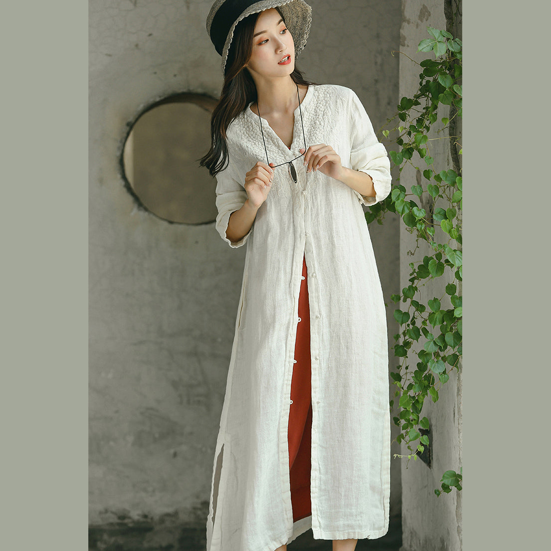 White Winter Coat Oversized V Neck Embroider Winter Coat Side Open Winter Coat