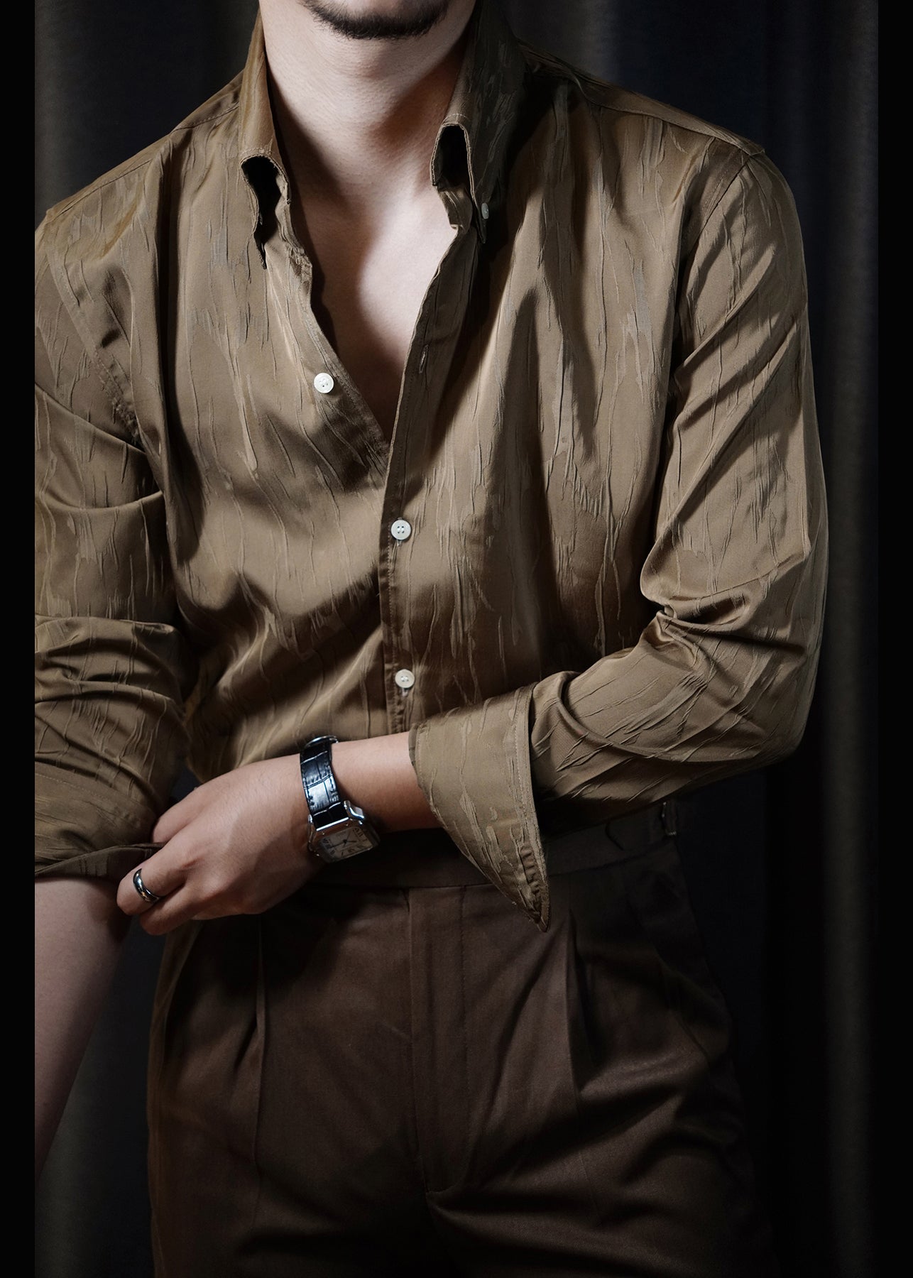Fine Gold Peter Pan Collar Solid Silk Mens Shirts Long Sleeve