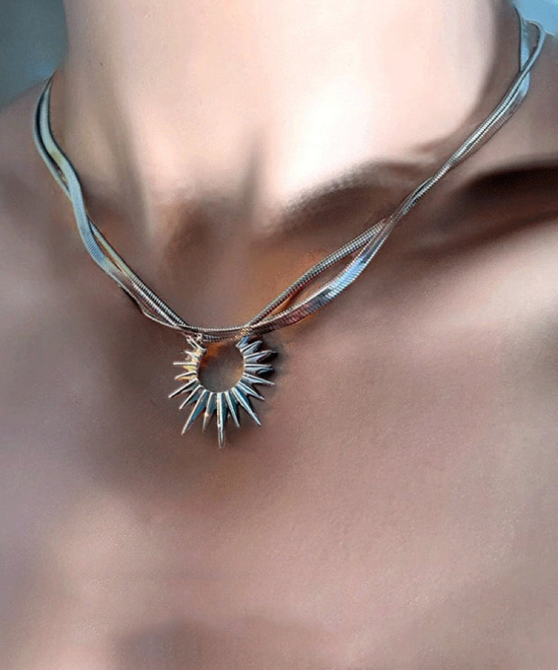 Fine Silk Stainless Steel Bilayer Sun God Pendant Necklace Qq046