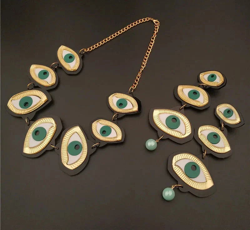Green Eyes Earrings & Necklace Set