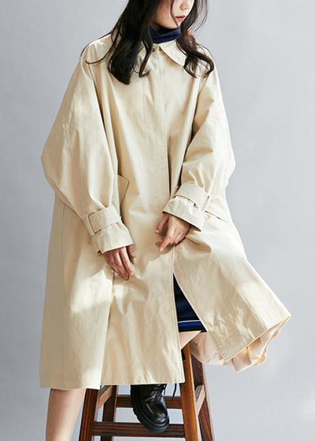 Italian Lapel Pockets Fall Coat for Woman Beige Short Outwear