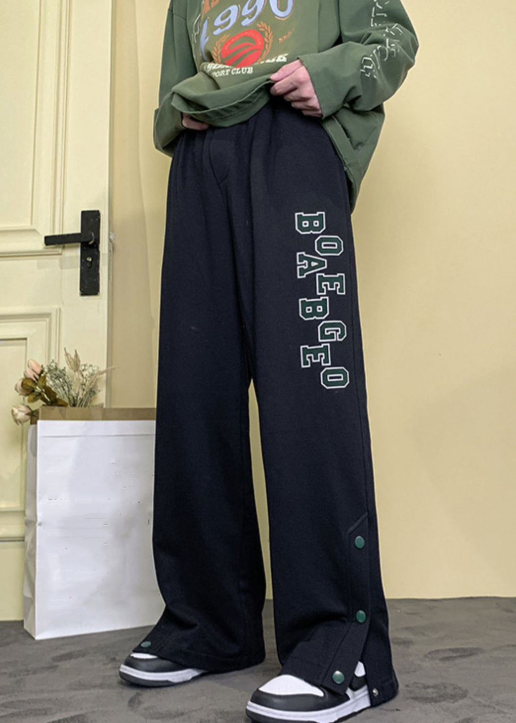 Loose Apricot Letter Button Side Open Warm Fleece Pants Spring