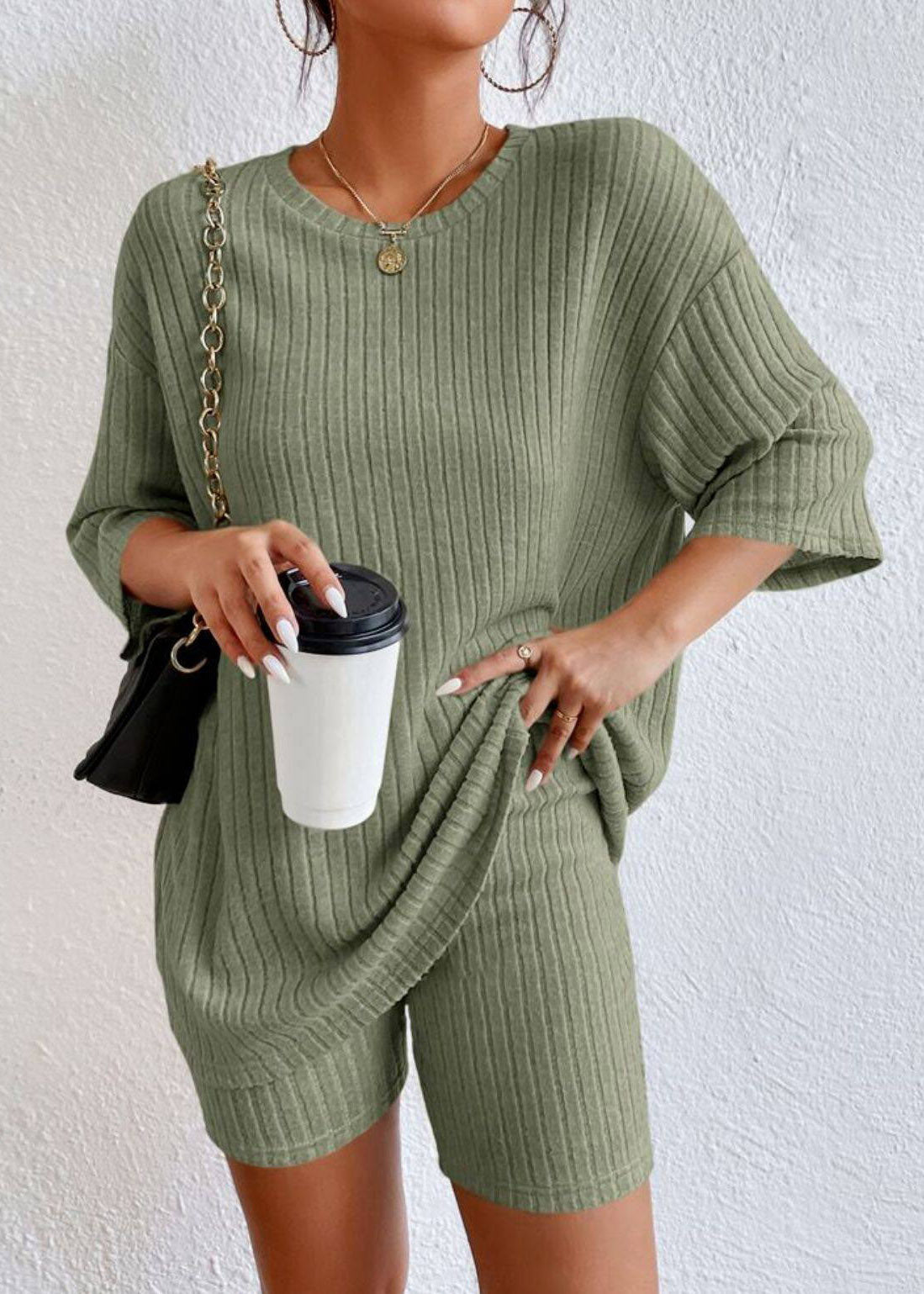 Loose Green O-neck T Shirts and Shorts Two Piece Set Summer
