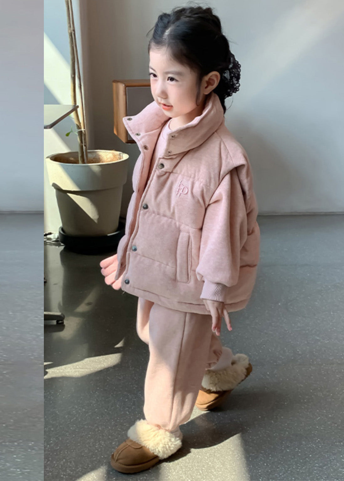 Modern Pink Warm Fleece Kids Waistcoat Top and Pants Three Pieces Set Winter