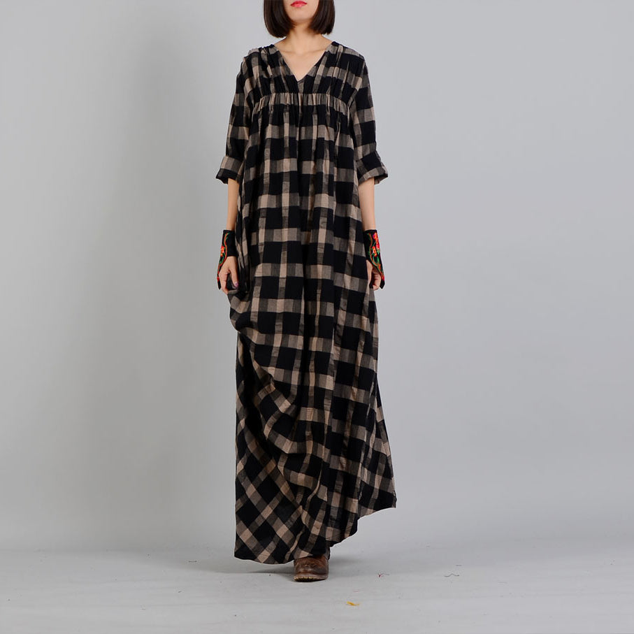New Black Plaid Loose Fitting V Neck Cotton Linen Gown Asymmetrical Design Kaftans