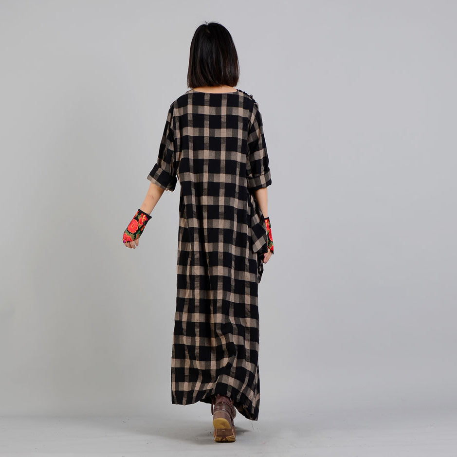 New Black Plaid Loose Fitting V Neck Cotton Linen Gown Asymmetrical Design Kaftans