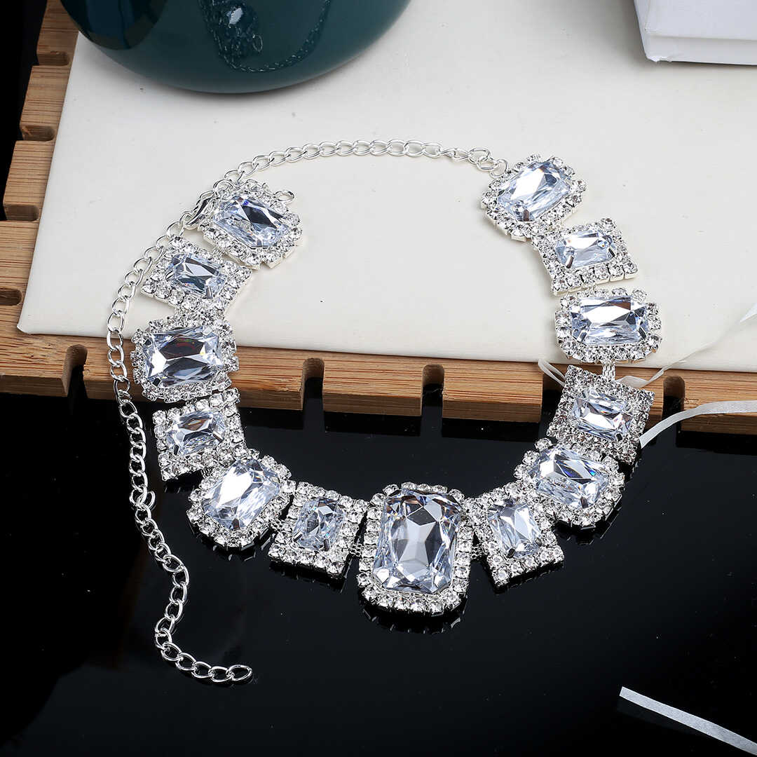 Ava Square Crystal Choker