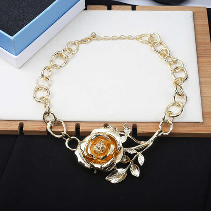 Evie Sculpted Rose Necklace