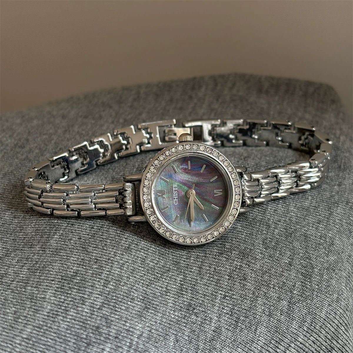 Mother-of-pearl Bracelet Watch