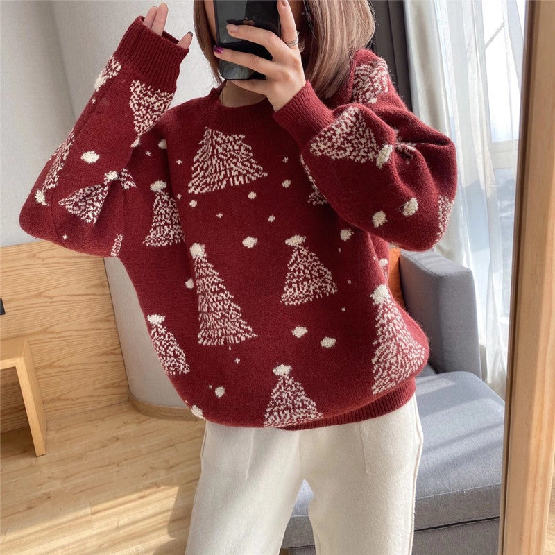 Women's Cozy Sweater with Christmas Tree Pattern