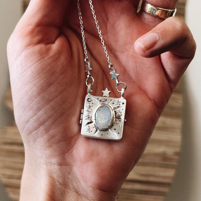 Kai Keepsake Locket Necklace