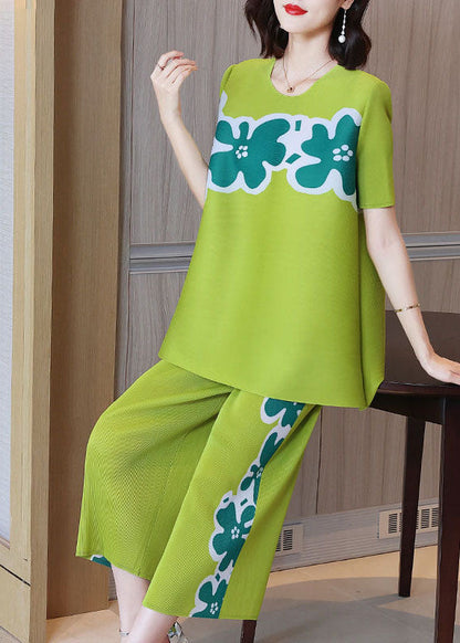 Green O-neck Wrinkled Print Tops and Crop Pants Two Pieces Set Short Sleeve