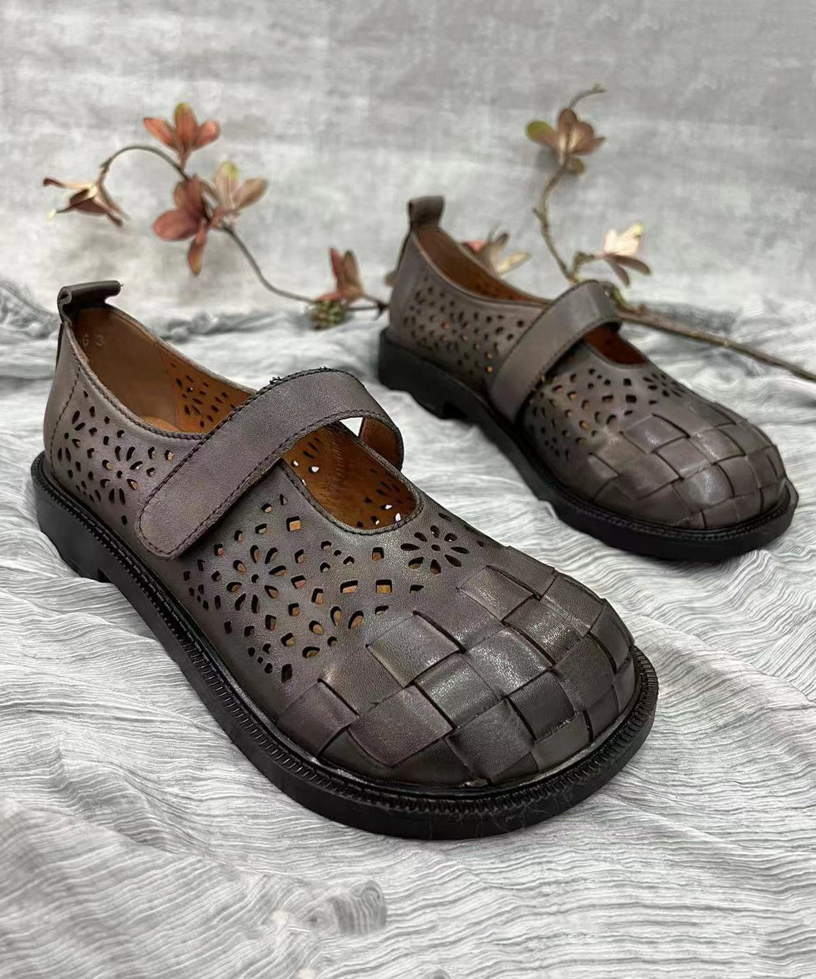 Retro Splicing Hollow Out Flat Shoes Brown Cowhide Leather Soolinen Shoes-20251
