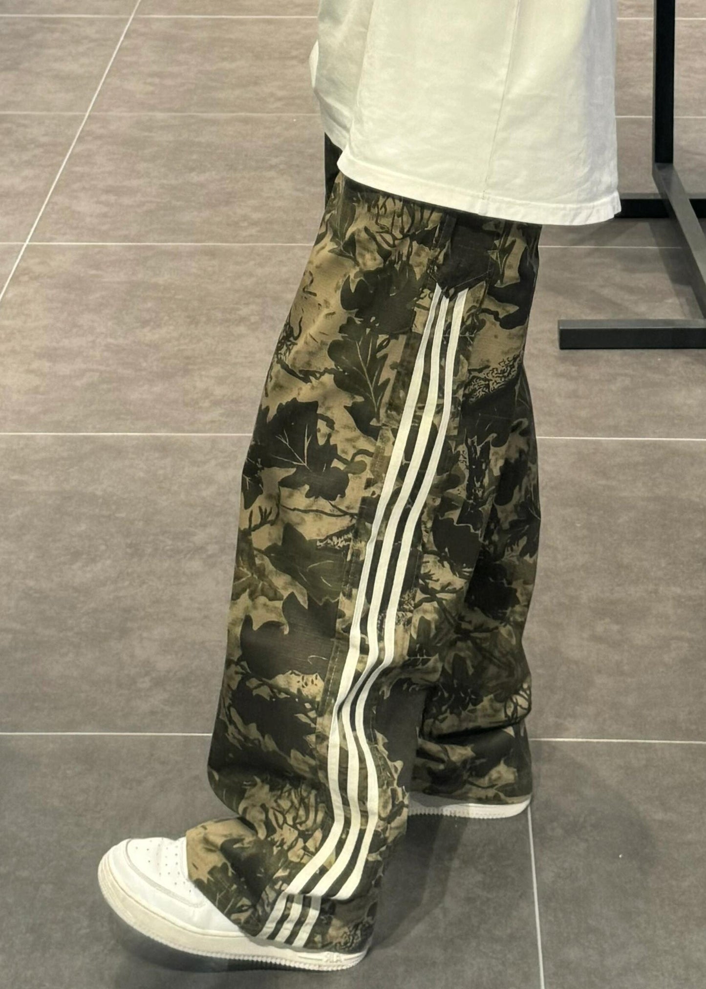 Unique Army Green Oversized Print Cotton Pants Trousers Spring