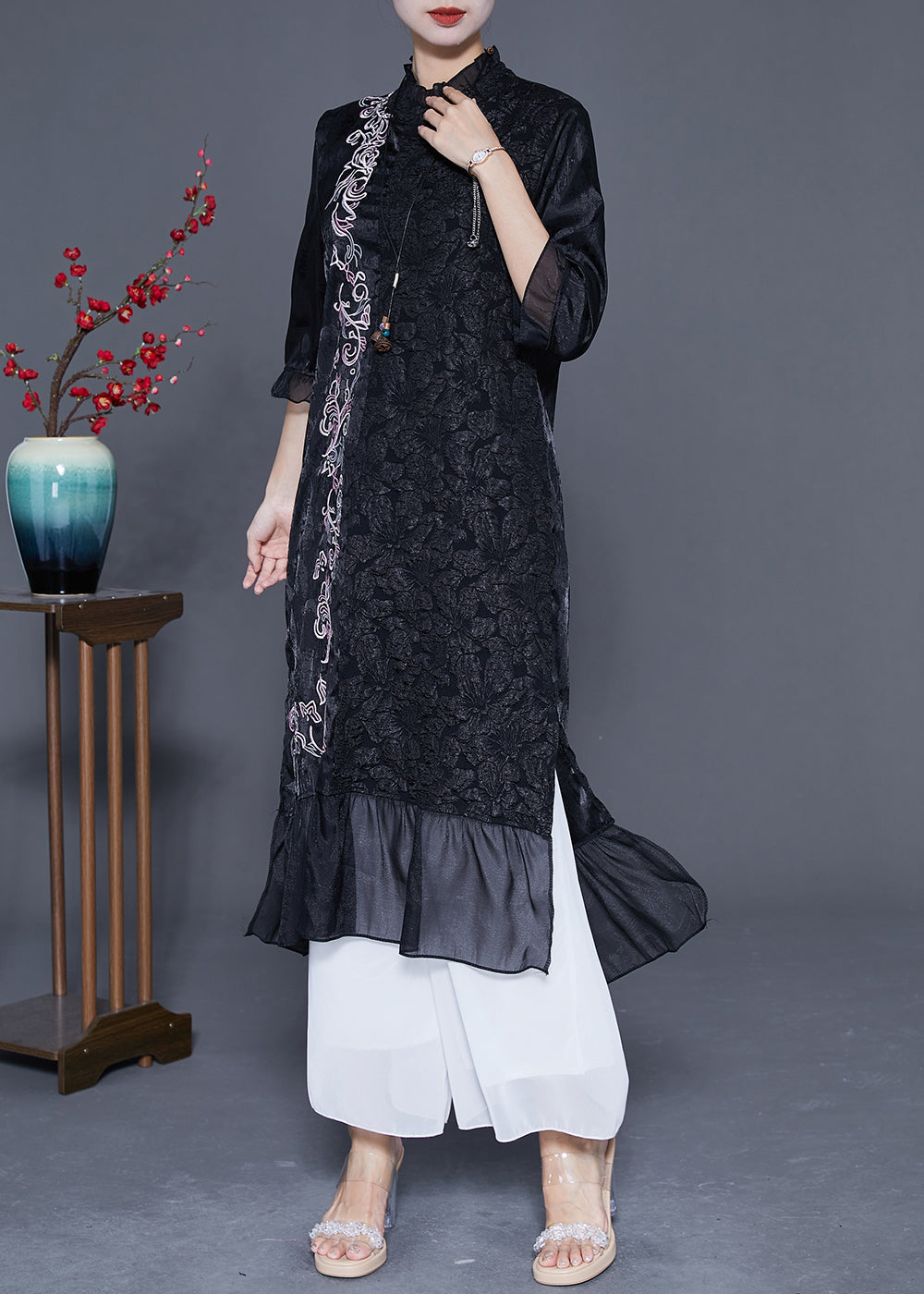Black Embroideried Patchwork Jacquard Silk Dress Bracelet Sleeve