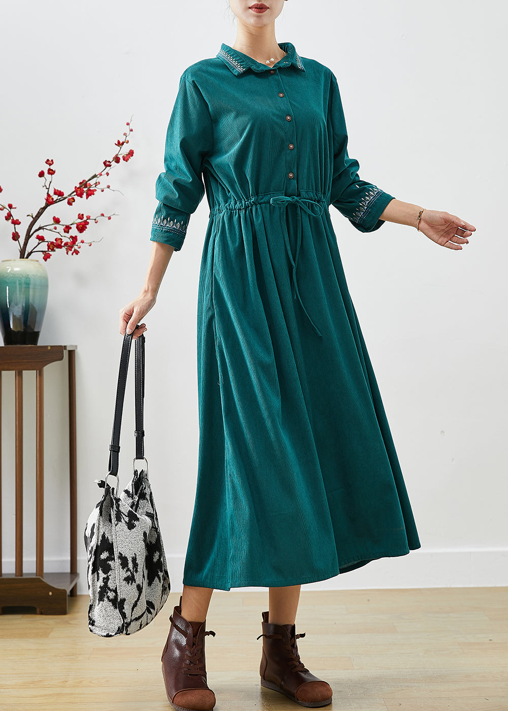 Blackish Green Embroideried Corduroy Cinched Dresses Fall