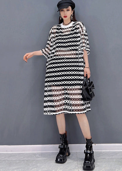 Grey O-neck Striped Print Hollow Out Tulle Vogue Dress Half Sleeve