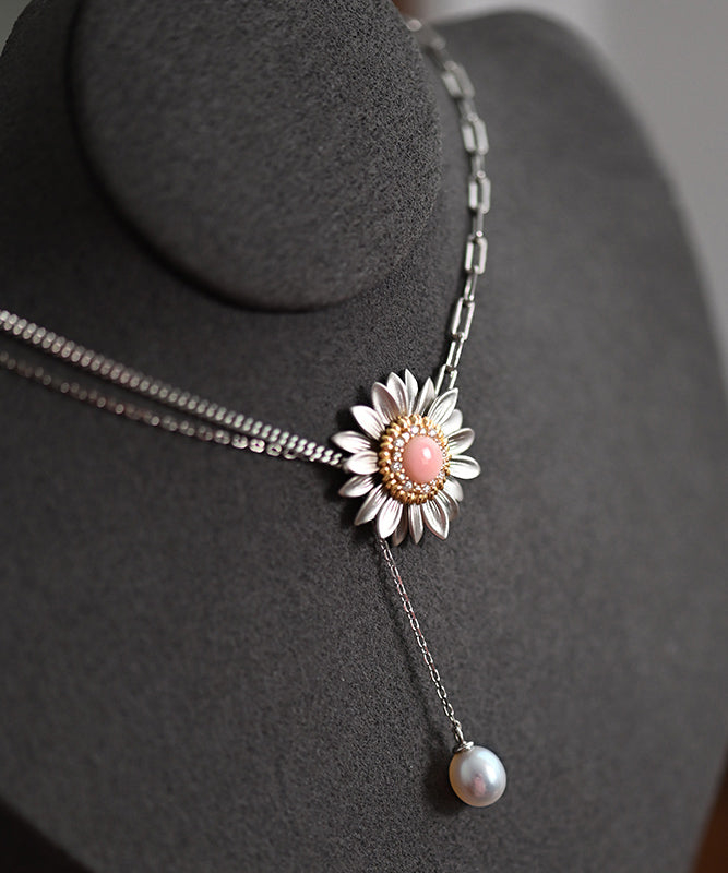 Meeting the End of Summer Daisy Pearl Silver Pendant Necklace