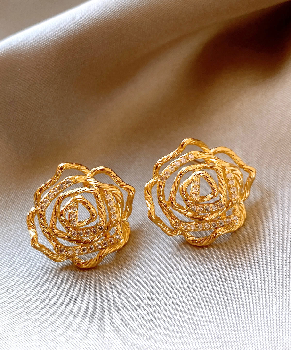 Art Gold Copper Overgild Hollow Out Stud Earrings