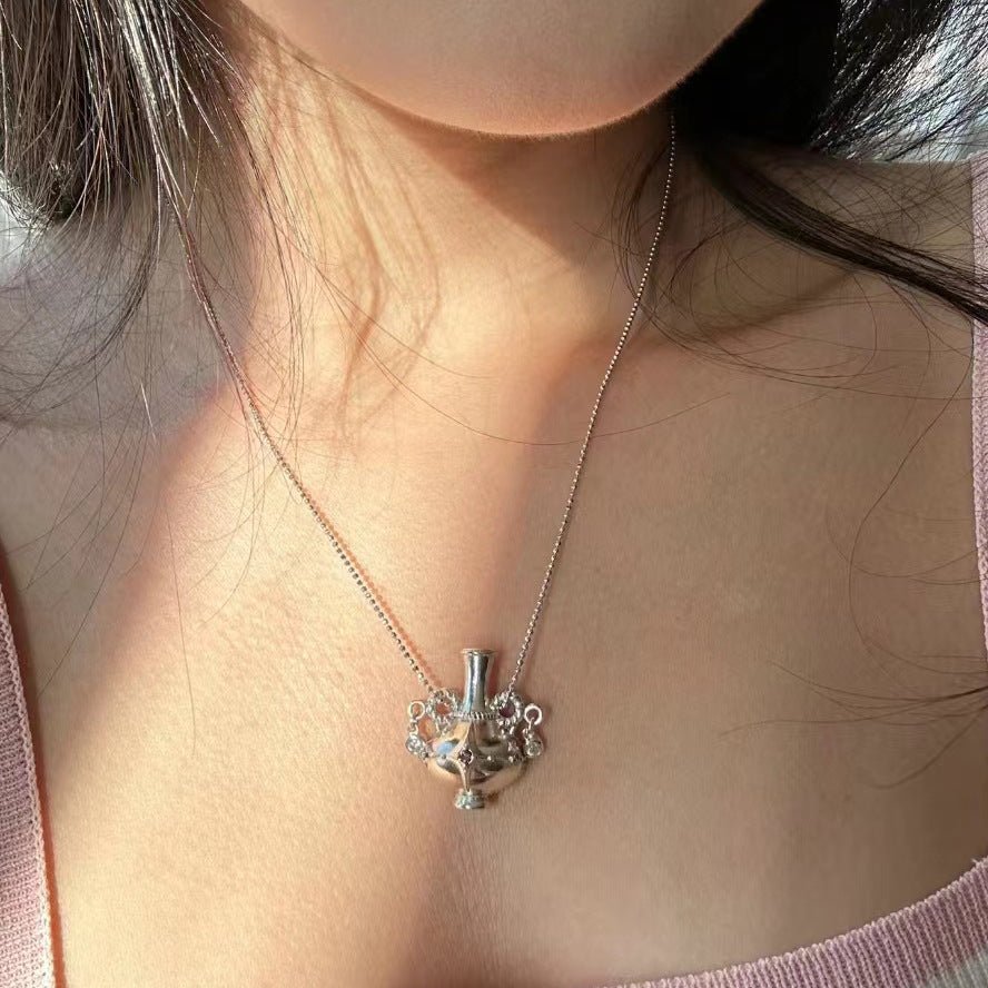 [sample ] Amphora Necklace