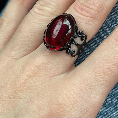 Gothic Unpredictable Stone Animal Ring