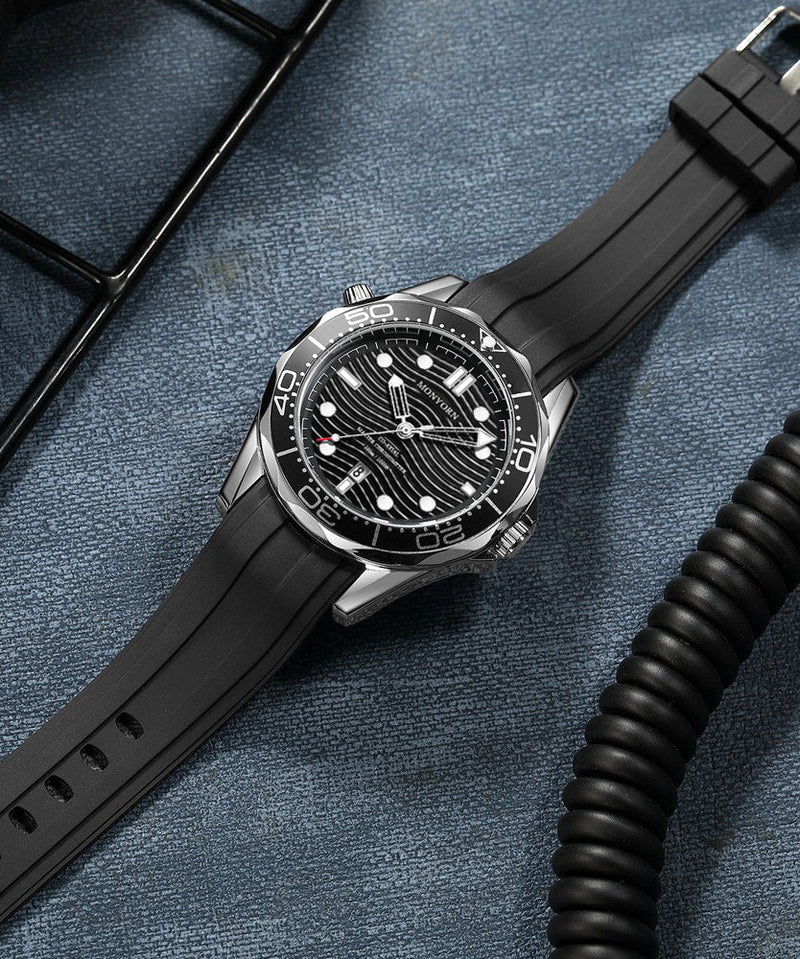 Stylish Black Metal Quartz Movement Silicone Watches