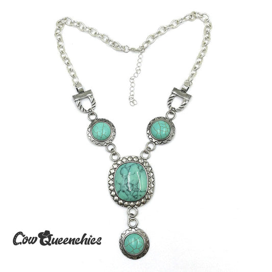 Unique Design Turquoise Oval Pendant Necklace