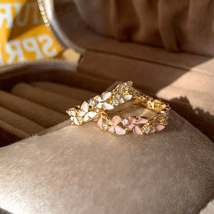 Fluttermist Ring in Pink