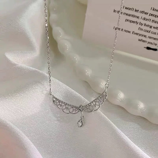 Lace Teardrop Necklace