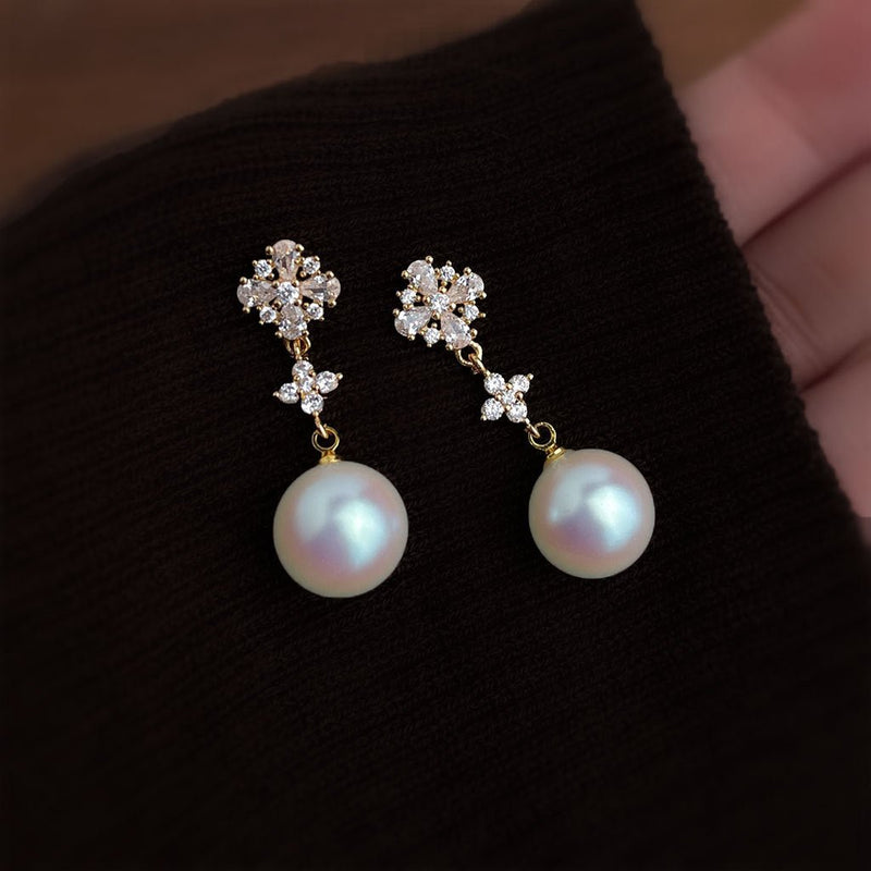 Luna Belle Pearl Earrings