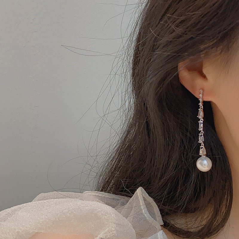 Aura Pearl Drop Earrings